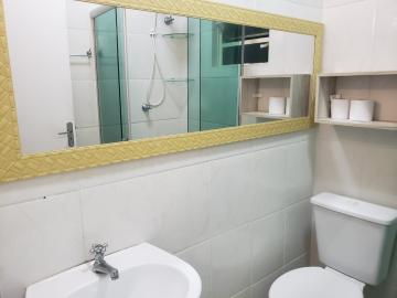 Alugar Casas / Condom&iacute;nio em Suzano R$ 2.500,00 - Foto 25