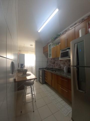 Comprar Apartamentos / Padr&atilde;o em Suzano R$ 245.000,00 - Foto 17