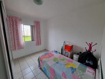 Comprar Apartamentos / Padr&atilde;o em Suzano R$ 219.000,00 - Foto 7