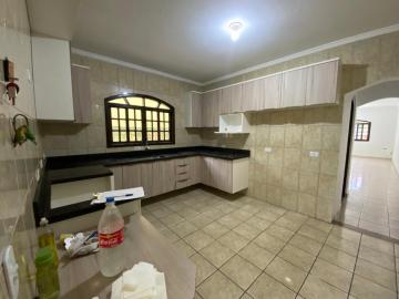 Alugar Casas / Sobrado em Suzano R$ 3.500,00 - Foto 15