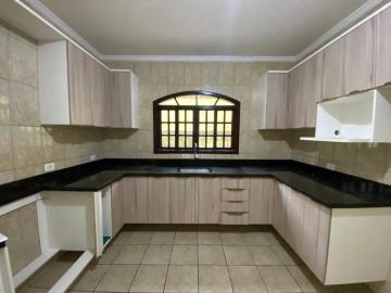 Alugar Casas / Sobrado em Suzano R$ 3.500,00 - Foto 14