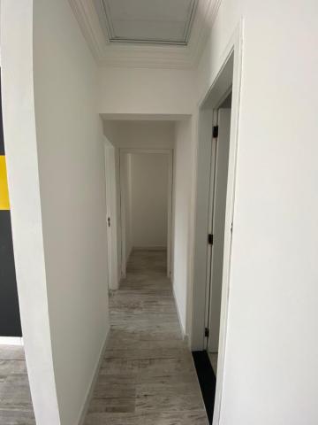 Alugar Casas / Condom&iacute;nio em Suzano R$ 1.300,00 - Foto 9