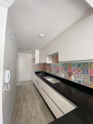 Alugar Casas / Condom&iacute;nio em Suzano R$ 1.300,00 - Foto 5