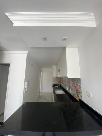 Alugar Casas / Condom&iacute;nio em Suzano R$ 1.300,00 - Foto 4