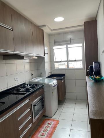 Comprar Apartamentos / Padr&atilde;o em Suzano R$ 320.000,00 - Foto 4