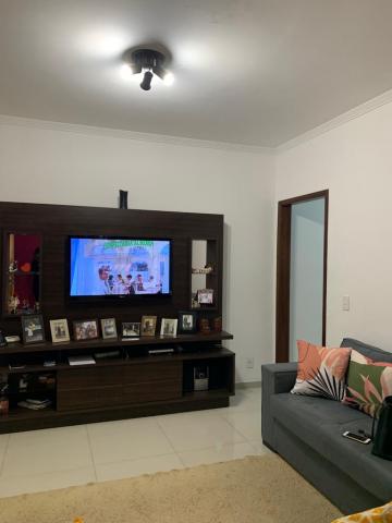 Comprar Casas / Sobrado em Suzano R$ 600.000,00 - Foto 1