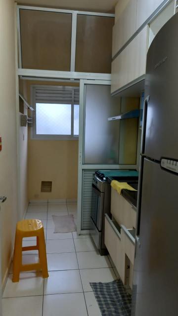 Comprar Apartamentos / Padr&atilde;o em Suzano R$ 385.000,00 - Foto 17