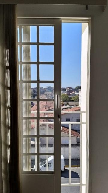 Comprar Apartamentos / Padr&atilde;o em Suzano R$ 200.000,00 - Foto 2