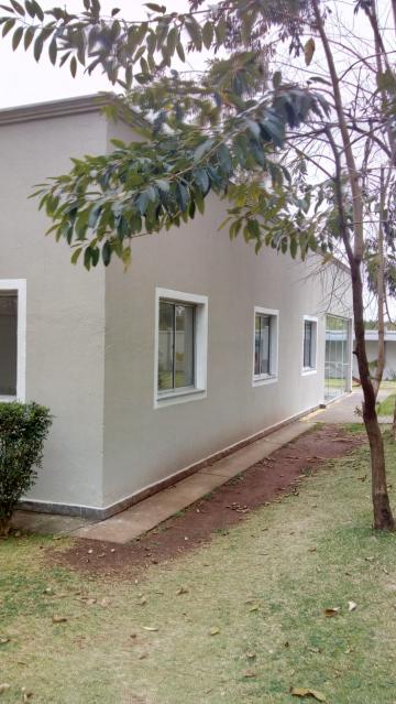 Comprar Apartamentos / Padr&atilde;o em Suzano R$ 185.000,00 - Foto 6