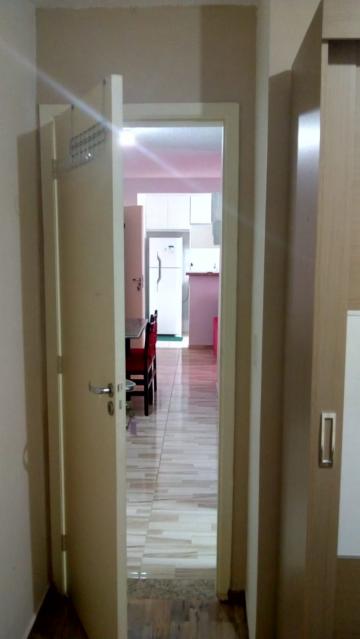 Comprar Apartamentos / Padr&atilde;o em Suzano R$ 185.000,00 - Foto 7