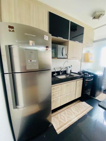 Comprar Apartamentos / Padr&atilde;o em Suzano R$ 240.000,00 - Foto 3