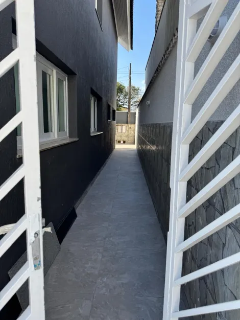 Alugar Casas / Condom&iacute;nio em Suzano R$ 4.527,40 - Foto 3