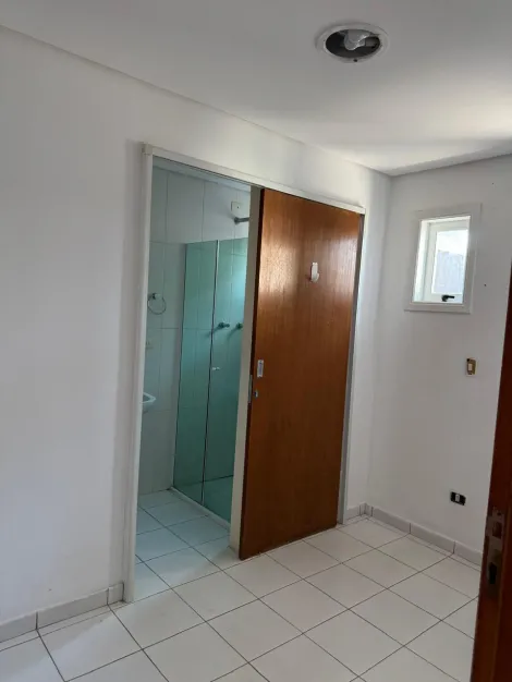 Alugar Casas / Condom&iacute;nio em Suzano R$ 4.527,40 - Foto 14