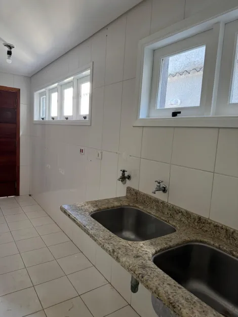 Alugar Casas / Condom&iacute;nio em Suzano R$ 4.527,40 - Foto 15