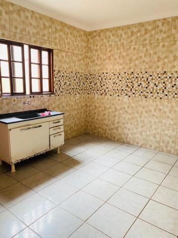 Alugar Casas / T&eacute;rrea em Suzano R$ 1.200,00 - Foto 3