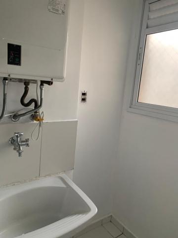 Comprar Apartamentos / Padr&atilde;o em Suzano R$ 450.000,00 - Foto 2