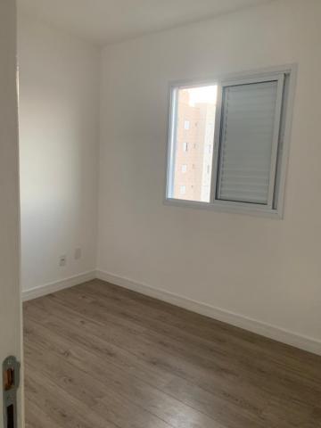 Comprar Apartamentos / Padr&atilde;o em Suzano R$ 450.000,00 - Foto 4