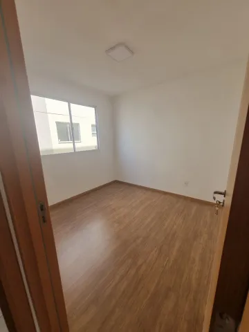 Alugar Apartamentos / Padr&atilde;o em Suzano R$ 1.100,00 - Foto 6