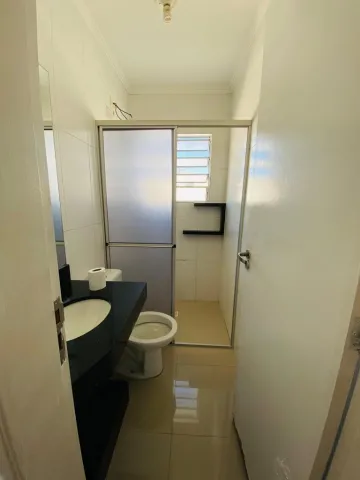 Alugar Apartamentos / Padr&atilde;o em Suzano R$ 1.300,00 - Foto 14