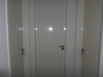 Comprar Apartamentos / Padr&atilde;o em Suzano R$ 195.000,00 - Foto 2