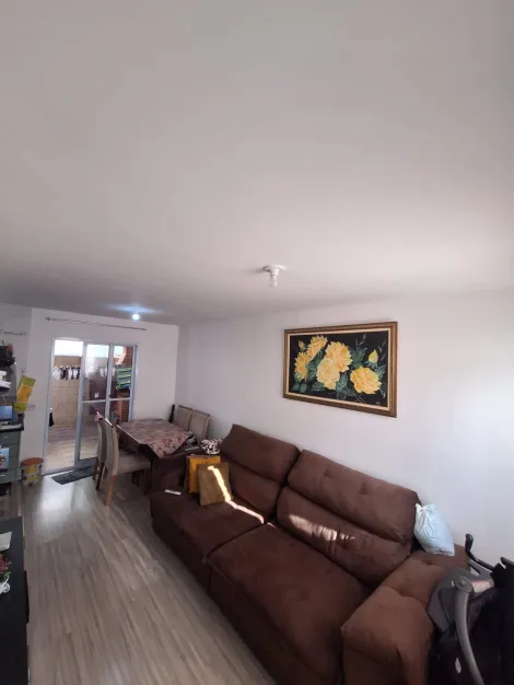 Alugar Casas / Condom&iacute;nio em Suzano R$ 2.600,00 - Foto 2