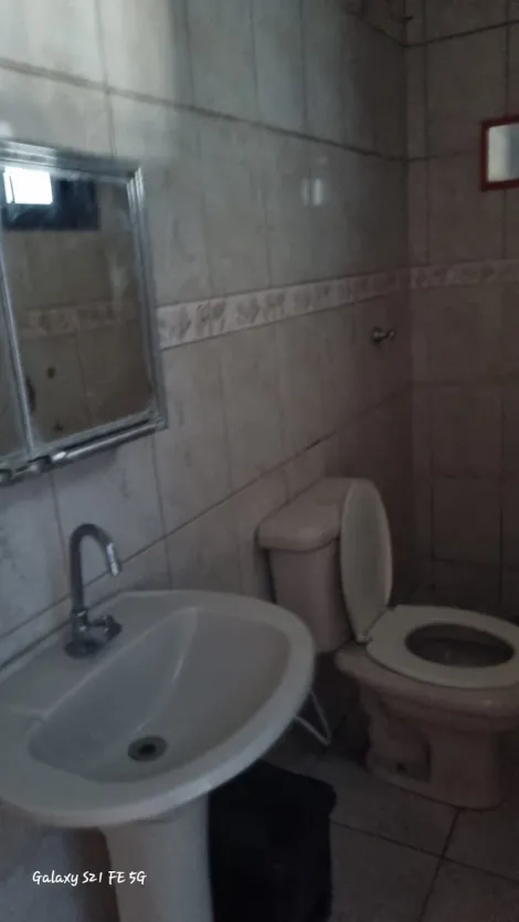 Alugar Casas / Assobradada em Suzano R$ 1.462,55 - Foto 8
