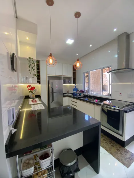 Comprar Casas / Sobrado em Po&aacute; R$ 490.000,00 - Foto 4