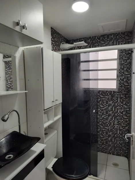 Alugar Apartamentos / Padr&atilde;o em Suzano R$ 2.250,00 - Foto 7