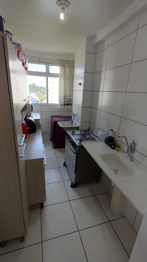 Comprar Apartamentos / Padr&atilde;o em Suzano R$ 210.000,00 - Foto 9