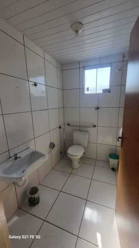 Alugar Apartamentos / Padr&atilde;o em Suzano R$ 800,00 - Foto 4