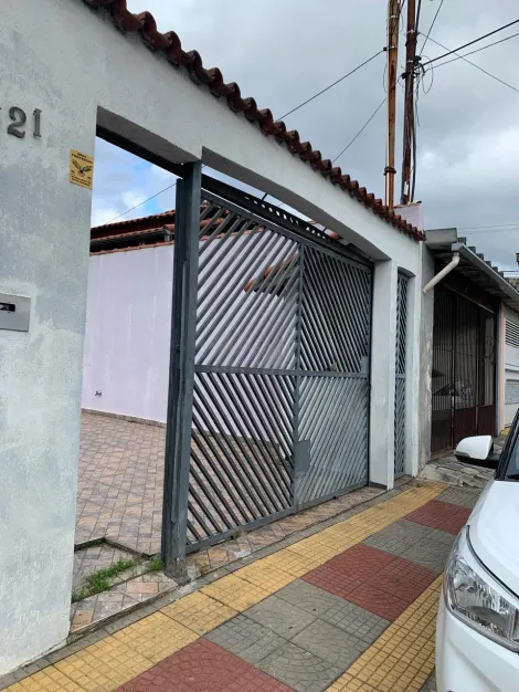 Alugar Casas / T&eacute;rrea em Suzano R$ 2.800,00 - Foto 1