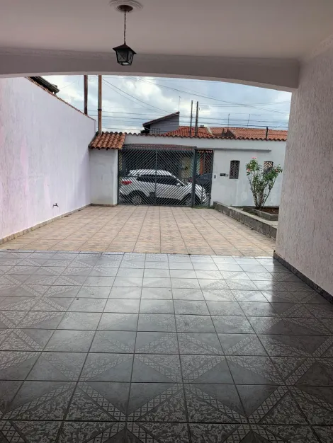 Alugar Casas / T&eacute;rrea em Suzano R$ 2.800,00 - Foto 3