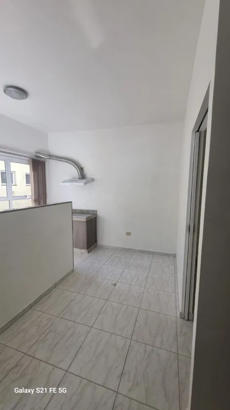 Alugar Apartamentos / Kitchnet em Suzano R$ 1.200,00 - Foto 4