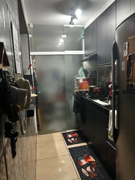 Comprar Apartamentos / Padr&atilde;o em Suzano R$ 210.000,00 - Foto 5