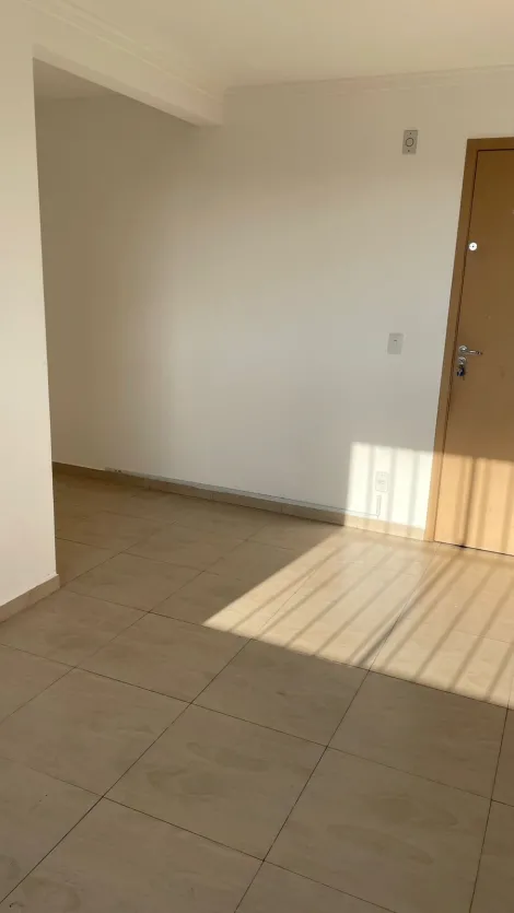 Alugar Apartamentos / Padr&atilde;o em Suzano R$ 850,00 - Foto 4