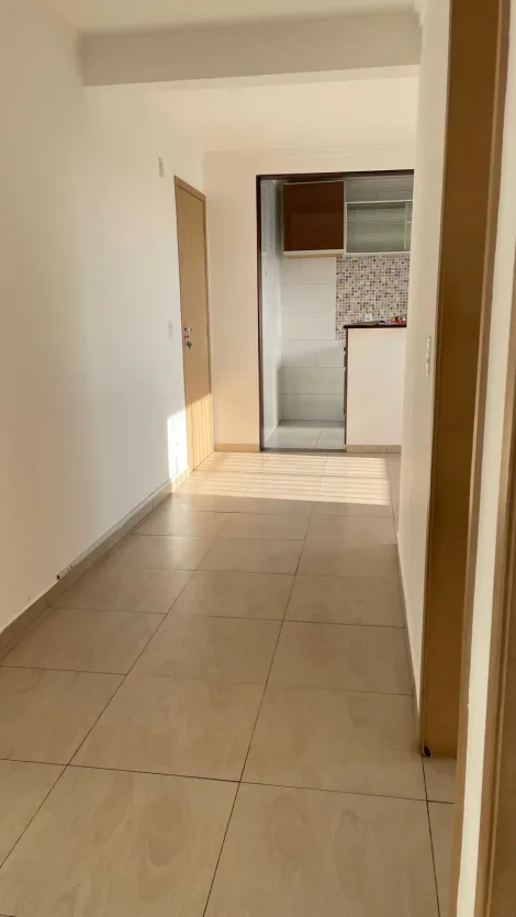 Alugar Apartamentos / Padr&atilde;o em Suzano R$ 850,00 - Foto 7