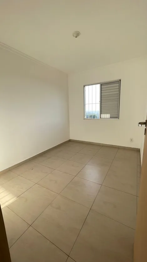Alugar Apartamentos / Padr&atilde;o em Suzano R$ 850,00 - Foto 9