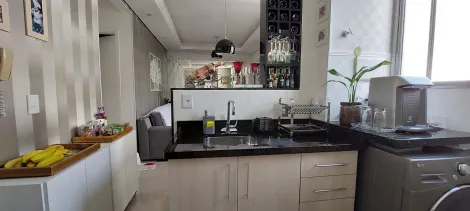 Comprar Apartamentos / Padr&atilde;o em Suzano R$ 240.000,00 - Foto 3