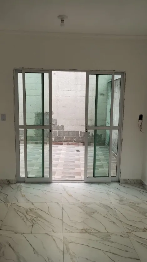 Comprar Casas / Condom&iacute;nio em Suzano R$ 390.000,00 - Foto 2