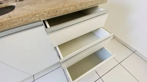 Alugar Apartamentos / Padrão em Mogi das Cruzes R$ 1.900,00 - Foto 10