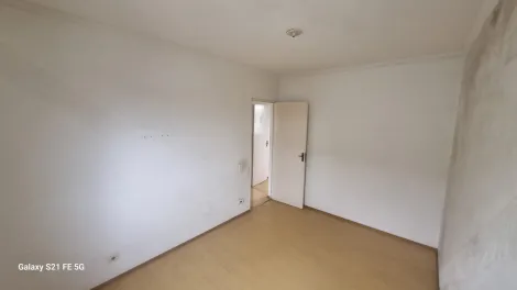 Alugar Apartamentos / Padr&atilde;o em Suzano R$ 800,00 - Foto 11