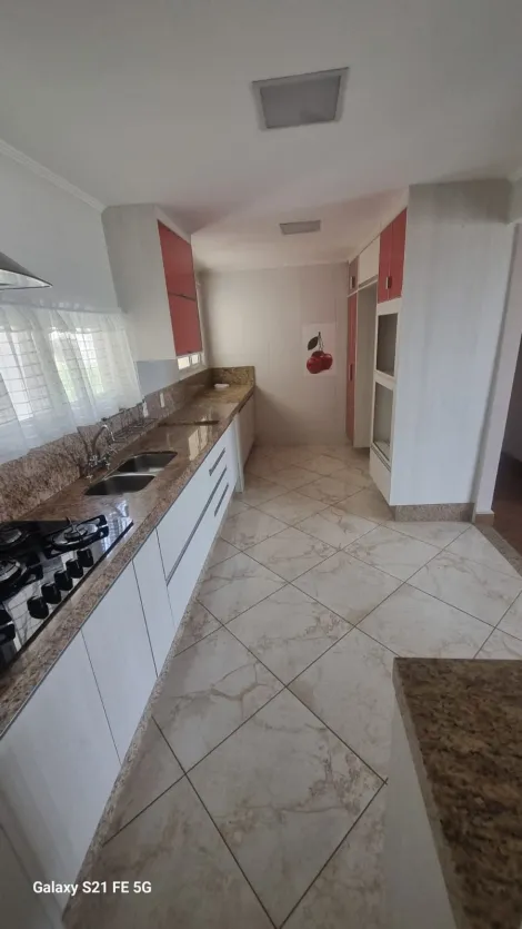 Alugar Apartamentos / Padr&atilde;o em Suzano R$ 4.300,00 - Foto 7