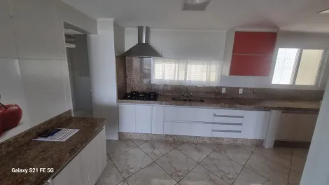 Alugar Apartamentos / Padr&atilde;o em Suzano R$ 4.300,00 - Foto 5