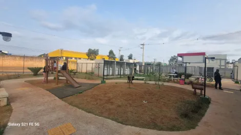 Alugar Apartamentos / Padr&atilde;o em Suzano R$ 1.300,00 - Foto 16