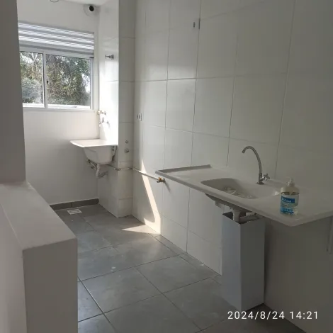 Comprar Apartamentos / Padr&atilde;o em Suzano R$ 200.000,00 - Foto 10