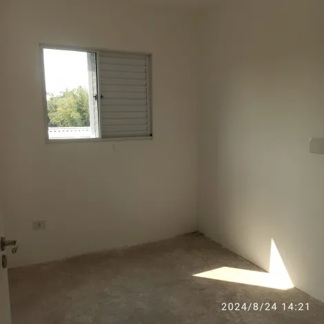 Comprar Apartamentos / Padr&atilde;o em Suzano R$ 200.000,00 - Foto 13