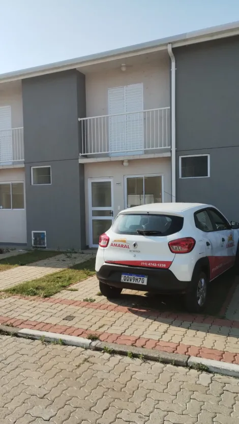 Alugar Casas / Condom&iacute;nio em Suzano R$ 2.000,00 - Foto 1