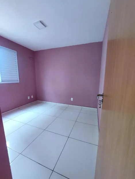 Comprar Apartamentos / Padr&atilde;o em Suzano R$ 230.000,00 - Foto 3