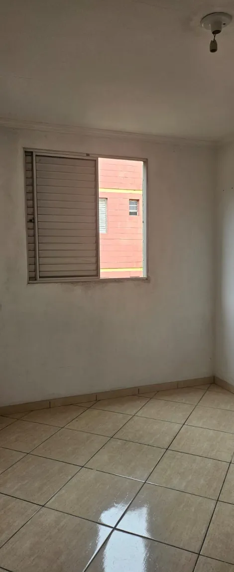 Alugar Apartamentos / Padr&atilde;o em Suzano R$ 1.120,00 - Foto 9