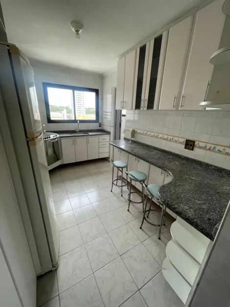 Alugar Apartamentos / Padr&atilde;o em Suzano R$ 3.900,00 - Foto 3